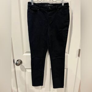Chico’s Platinum Black Denim Jeggings Size Chico’s 0.5 (US 6)
